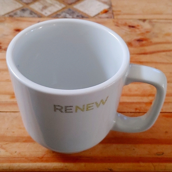 STARBUCKS Renew Coffee Mug Cup 14 oz Toki Japan White 3-Finger Handle - Picture 1 of 3